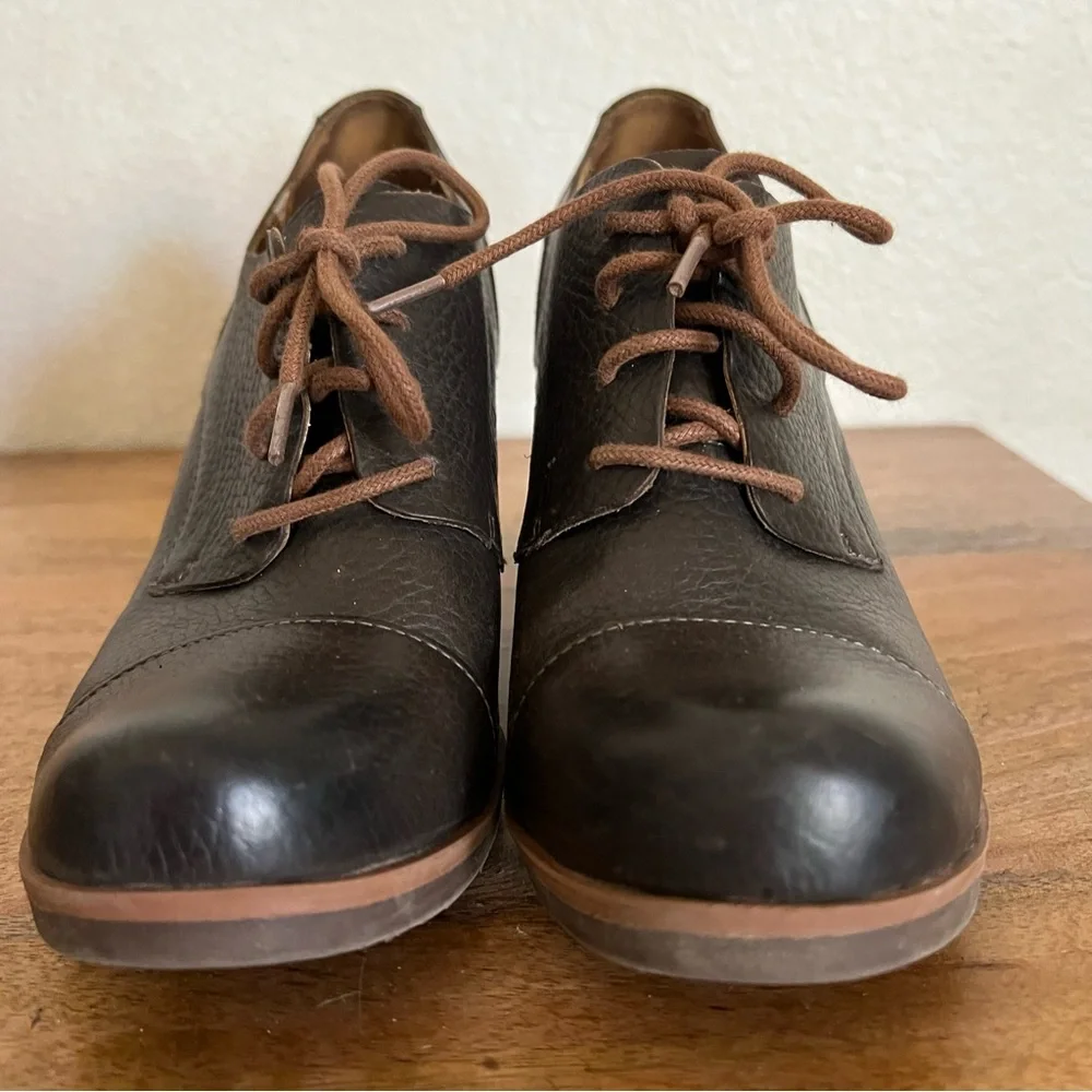 Kork Ease Women’s Roana Brown  Leather Lace Up Booties Size 7.5 - Picture 3 of 13